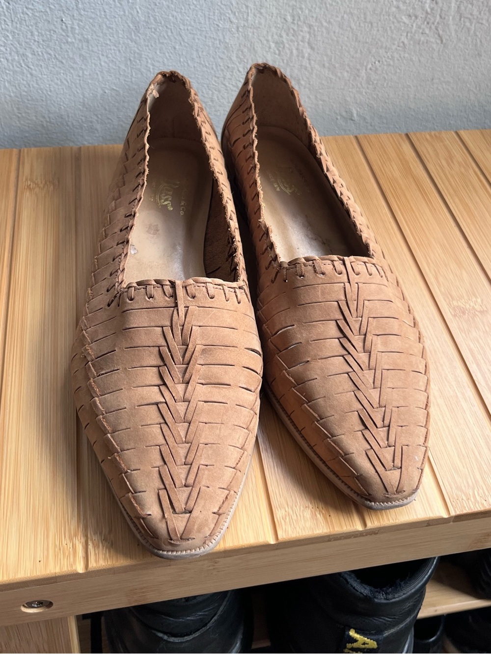 G.H. Bass Pointed Toe Tan Huarache Woven Flat